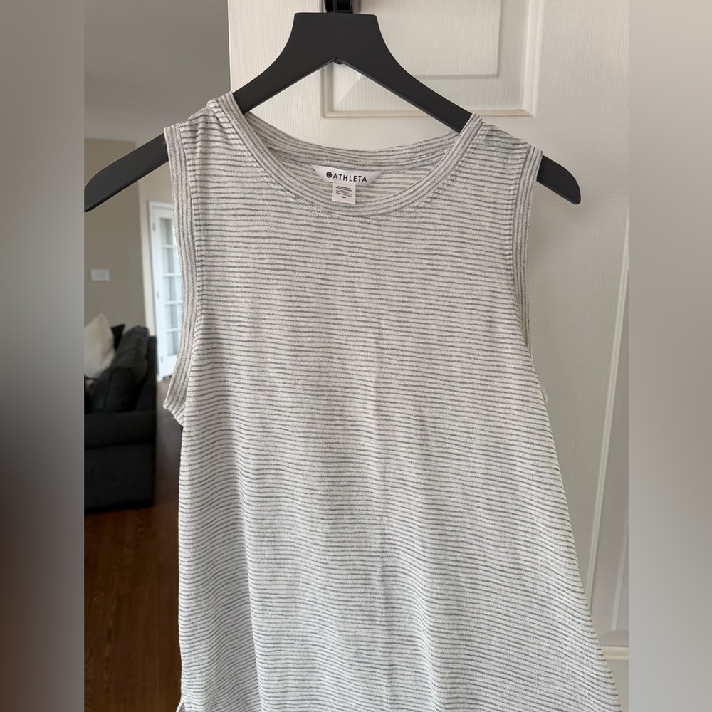 Athleta Light Gray Striped Sleeveless Top